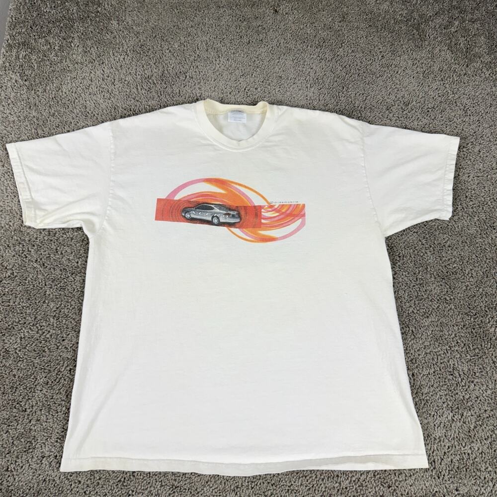 VINTAGE Oldsmobile Shirt Mens Extra Large White 2000 Chicago Motor Speedway Y2K
